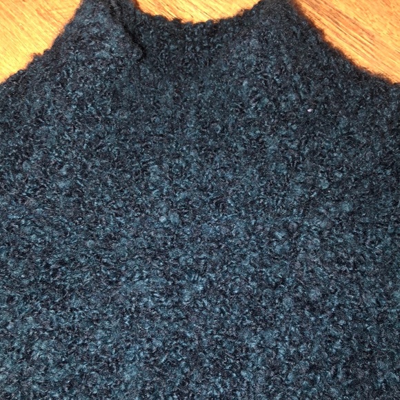 LOFT Black w/ Green Tint Turtle Neck Sweater - Picture 2 of 3